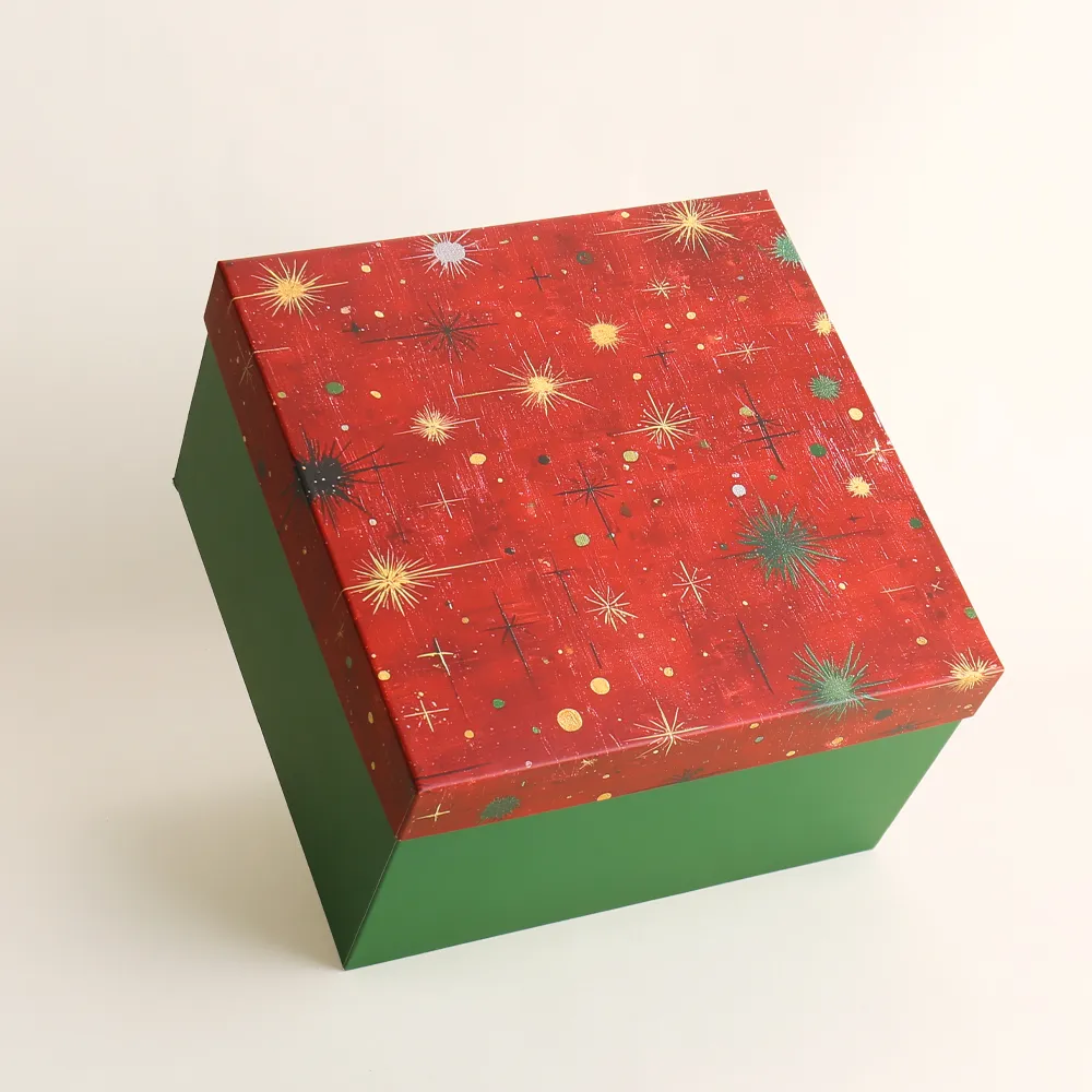 Christmas Lid and Base Gift Box with Starburst Pattern