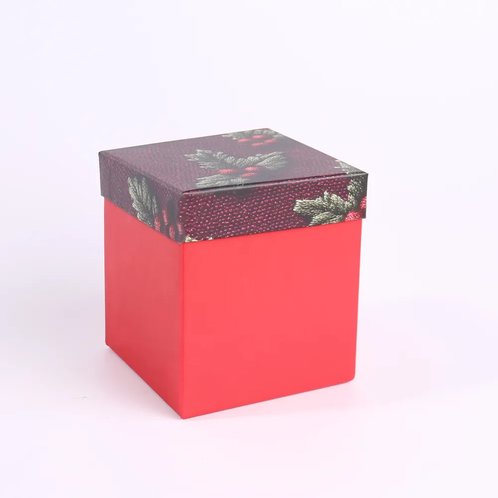 Red Christmas Lid and Base Gift Box with Holly Print